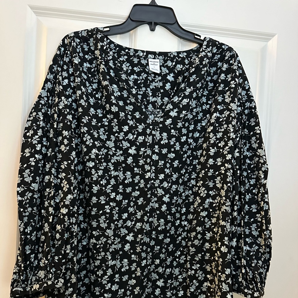 Melrose and Market black print top